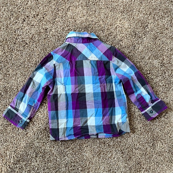 4-Piece First Impressions 18-Month Bundle: 1 Polo, 1 T-shirt & 2 Button-ups - Picture 8 of 10